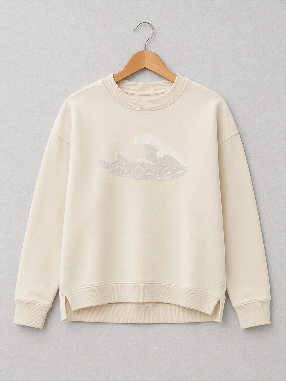 American Eagle Outfitters Light Cream Crewneck Sweatshirt